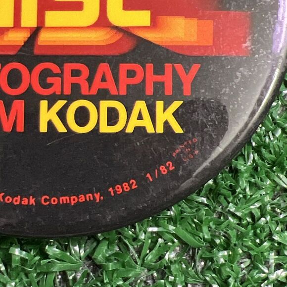 Vintage 1982 Ask me About Disc Photography From Kodak Button Pinback - Picture 4 of 6